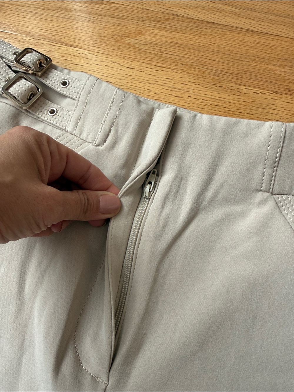 White House Black Market Cream High-Waist Buckle Detail Shorts - Picture 6 of 7